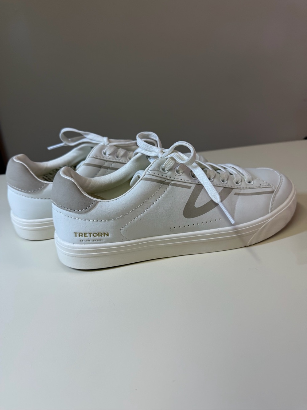 Tretorn White and Light Gray Low-Top Sneakers